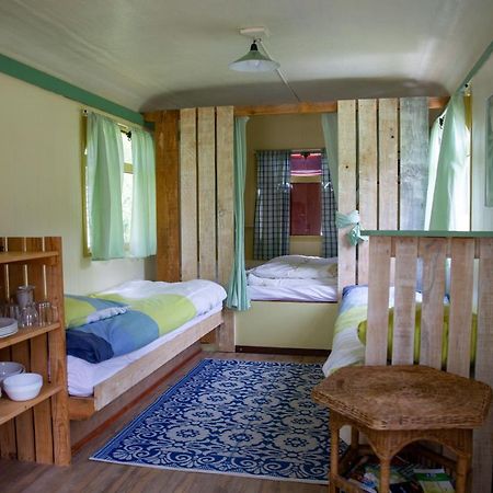 Hotel Le Bon Chemin Roulotte Sainte-Nathalène Zewnętrze zdjęcie