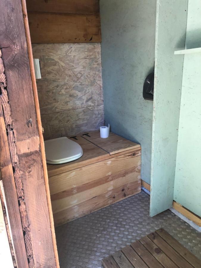 Hotel Le Bon Chemin Roulotte Sainte-Nathalène Zewnętrze zdjęcie